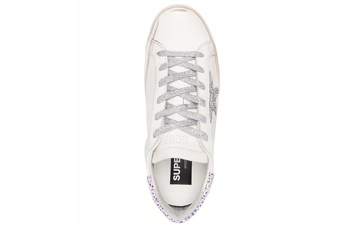 حذاء رياضي Golden Goose Super-Star أبيض بنجمة فضية نسائي - رفعة