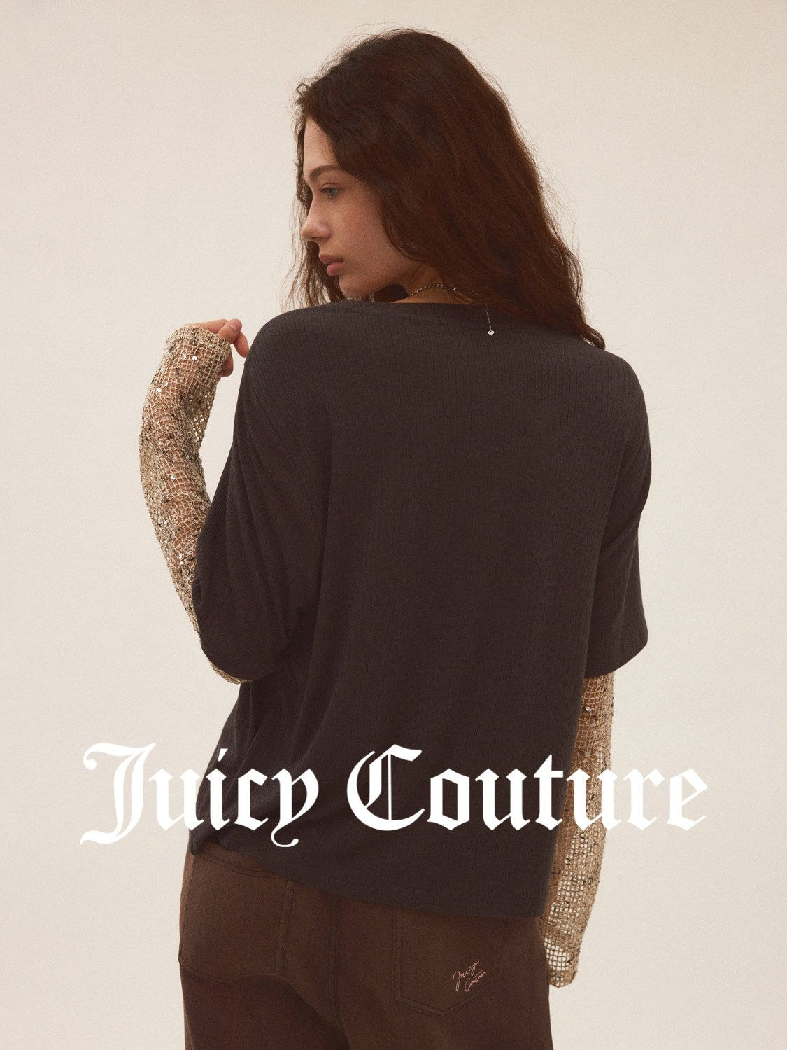 قميص نسائي محبوك بمظهر قطعتين وترتر وشبك Juicy Couture رمادي - رفعة