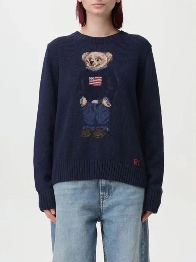 كنزة نسائية محبوكة من القطن مطرزة Bear AW25 بياقة دائرية وأكمام طويلة - رفعة