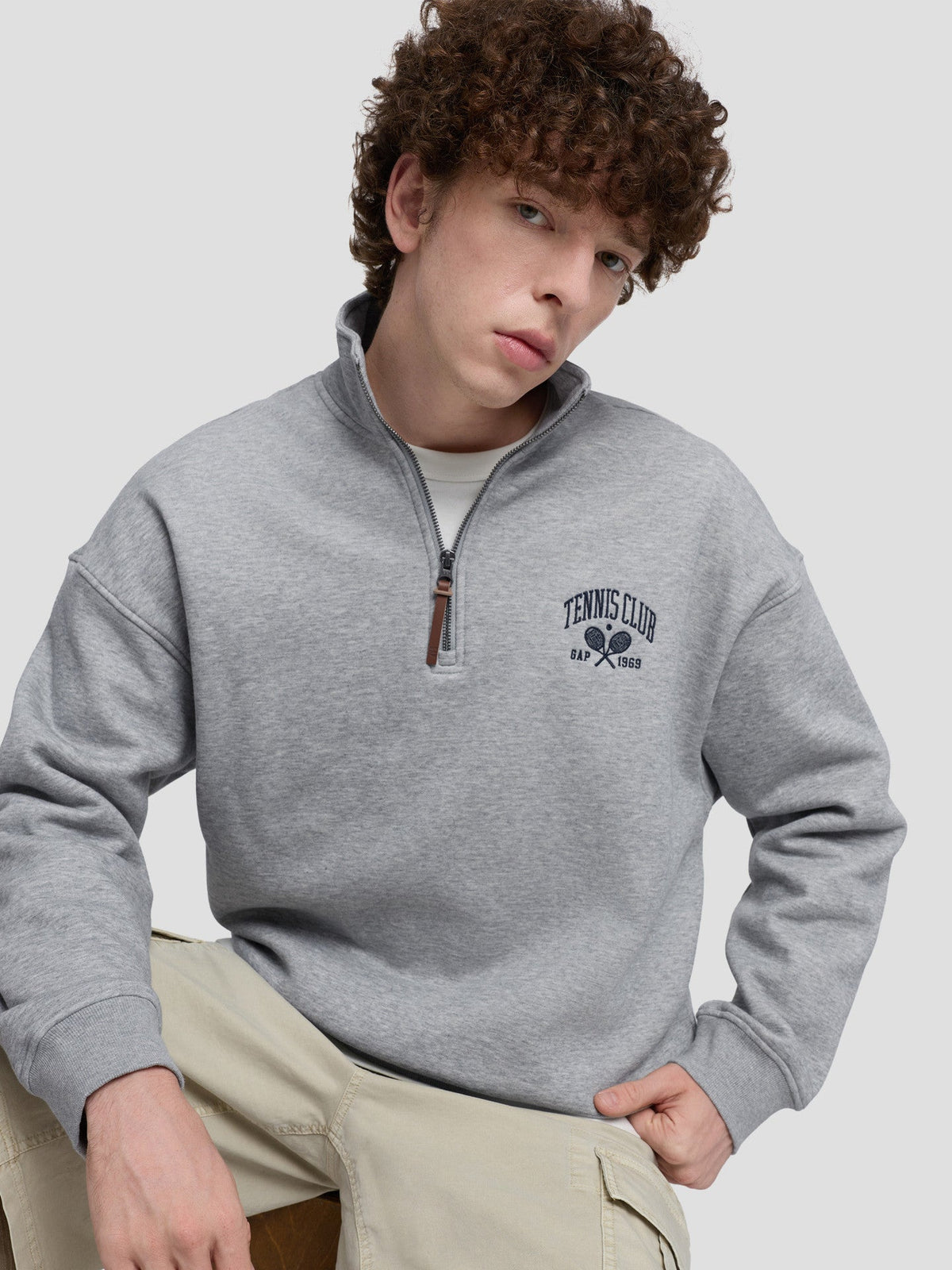 كنزة رياضية بنصف سحاب للجنسين Gap 1SS623713 رمادي - رفعة