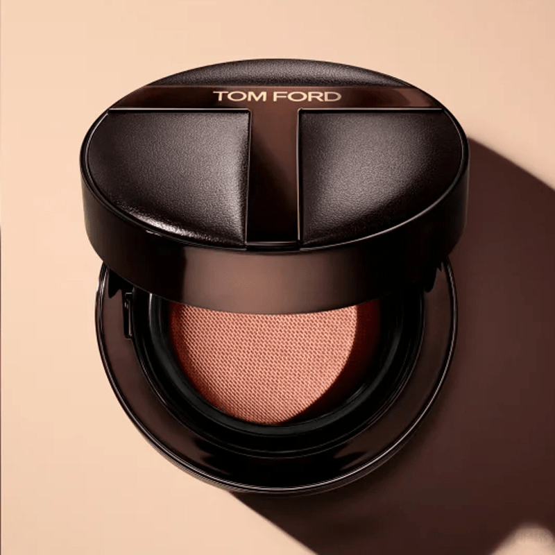كوشن Tom Ford المطفي طويل الأمد بلمسة نهائية احترافية - رفعة