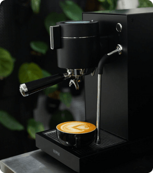 ماكينة Espresso من WPM بضغط متغير وشاشة لمس احترافية.