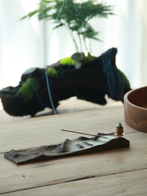 مبخرة خشبية فاخرة بتصميم الجبال | Wooden Incense Burner - رفعة