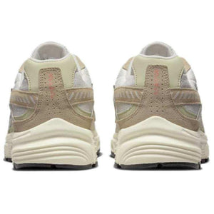 Nike Initiator White/Brown Running Shoes.