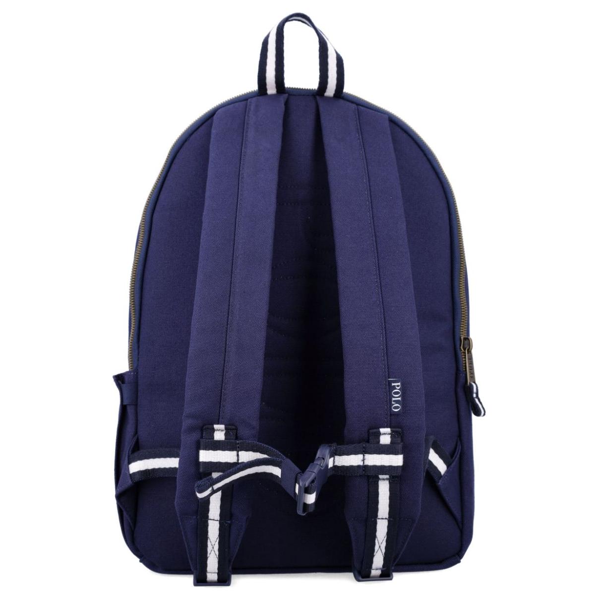 Back view of an authentic Ralph Lauren navy backpack showing padded adjustable shoulder straps with striped webbing details for extra comfort.

الجهة الخلفية لحقيبة ظهر رالف لورين كحلي أصلية توضح أحزمة الكتف المبطنة والقابلة للتعديل مع تفاصيل الأشرطة المخططة لراحة إضافية.