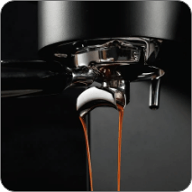 ماكينة Espresso من WPM بضغط متغير وشاشة لمس احترافية.