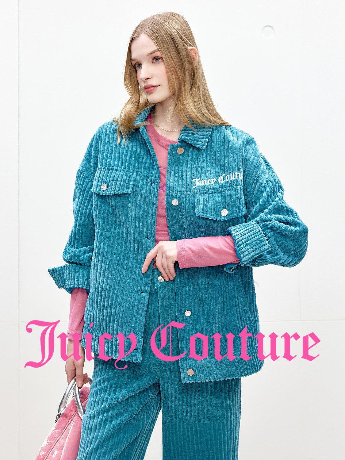 سترة كورديروي نسائية سميكة مطرزة Juicy Couture خضراء - رفعة