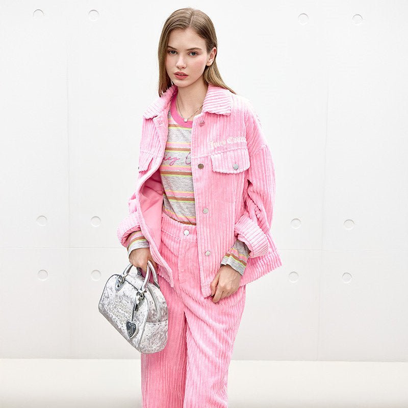 سترة نسائية Juicy Couture من الكوردروي السميك - رفعة