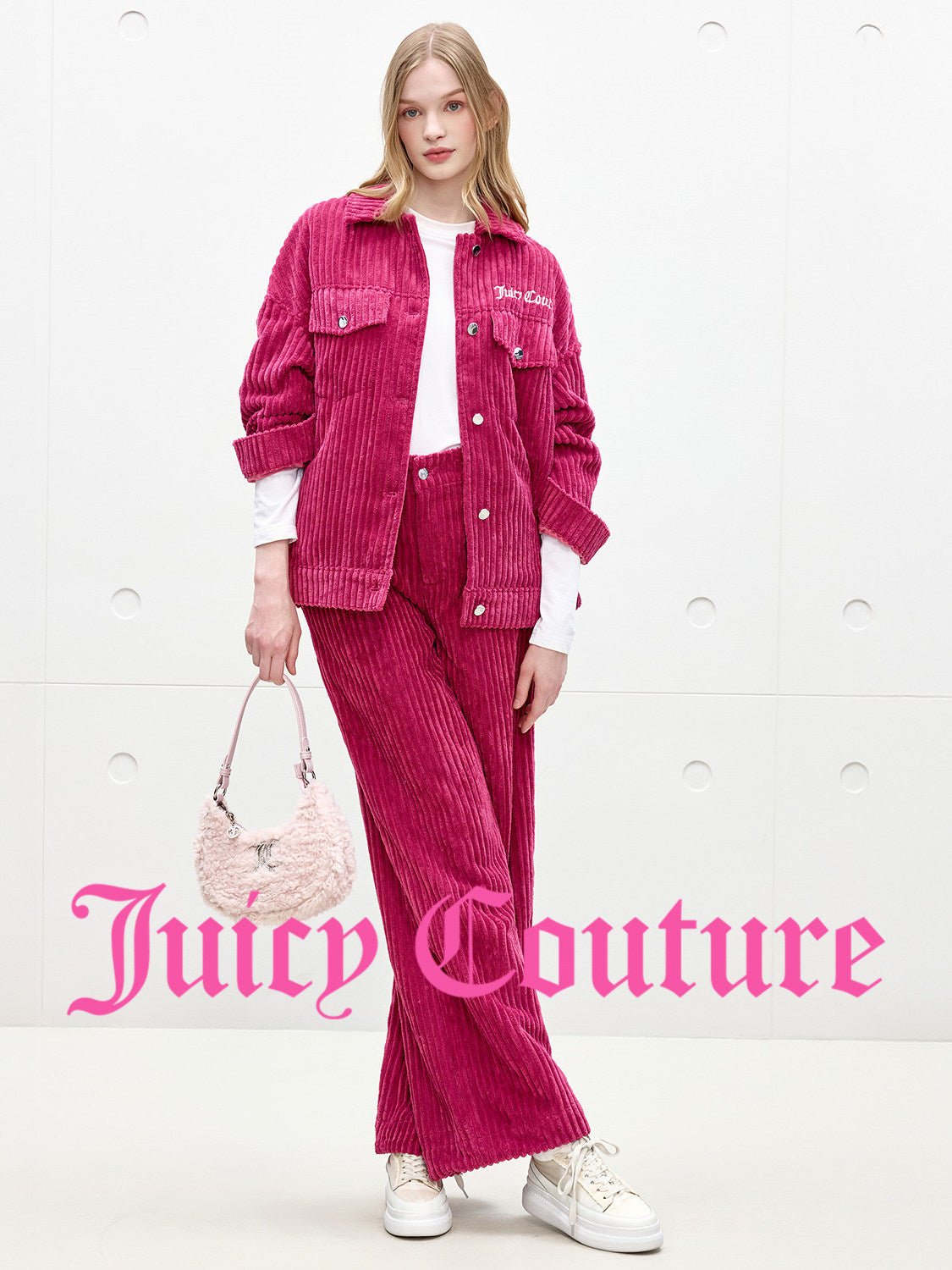 سترة نسائية Juicy Couture من الكوردروي السميك - رفعة
