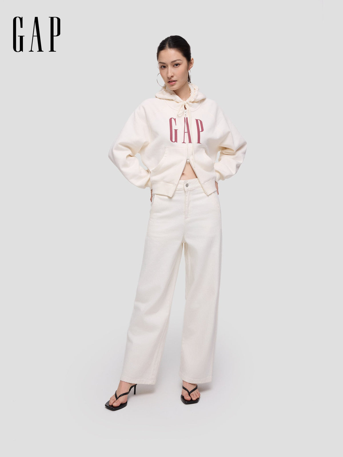 سترة نسائية مبطنة بالفليس Gap 2SS623049 - رفعة