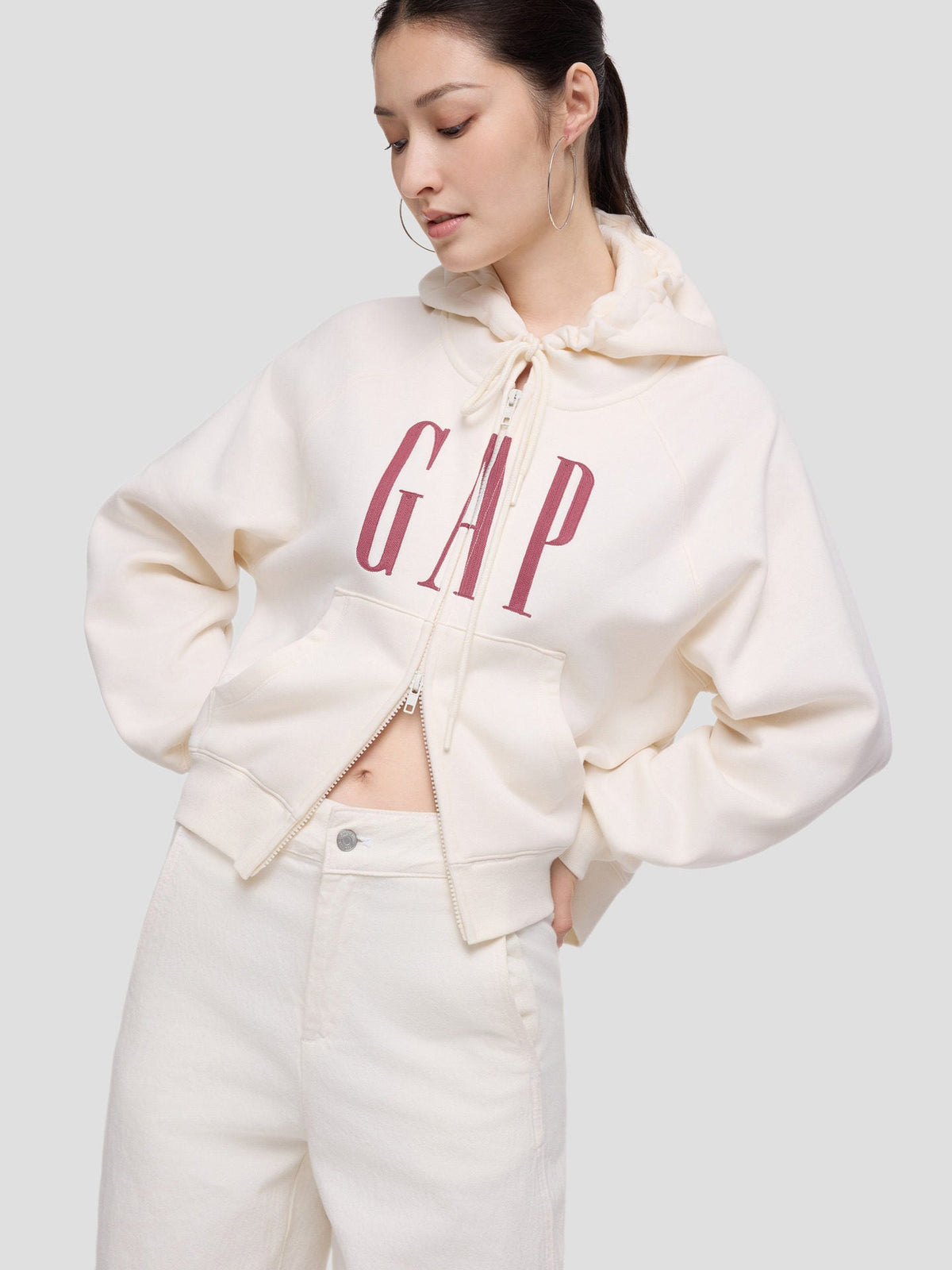 سترة نسائية مبطنة بالفليس Gap 2SS623049 - رفعة
