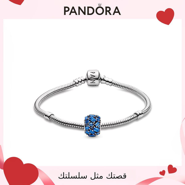 PANDORA سوار كلاسيكي قابل للتخصيص من الفضة الإسترلينية المطلية بالذهب مع خرز زرقاء.