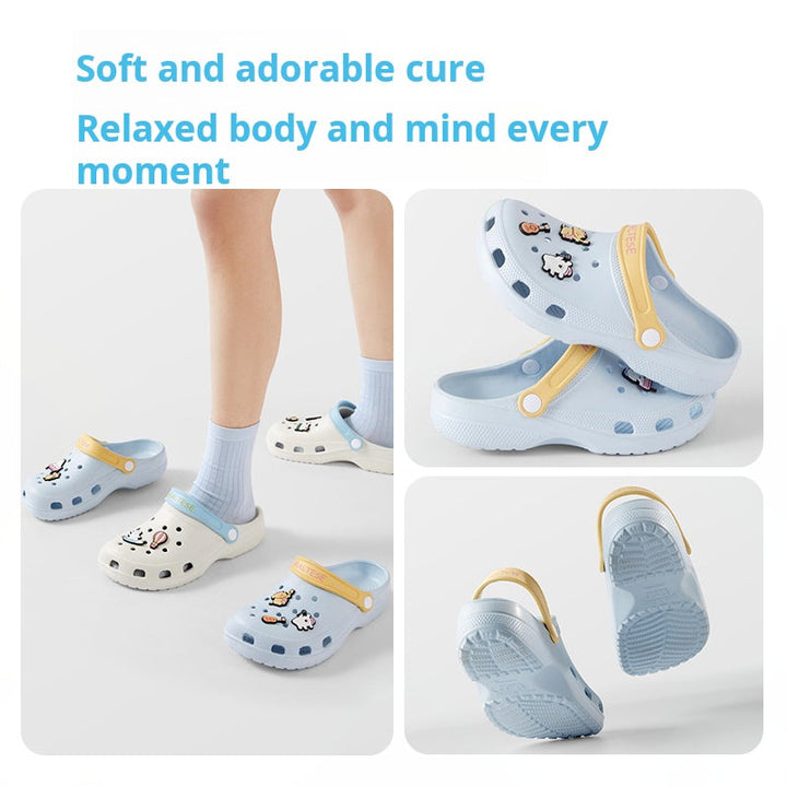 MINISO شبشب كروكس للأطفال بتصميم لطيف وقابل للتزيين بفيقرات كرتونية.