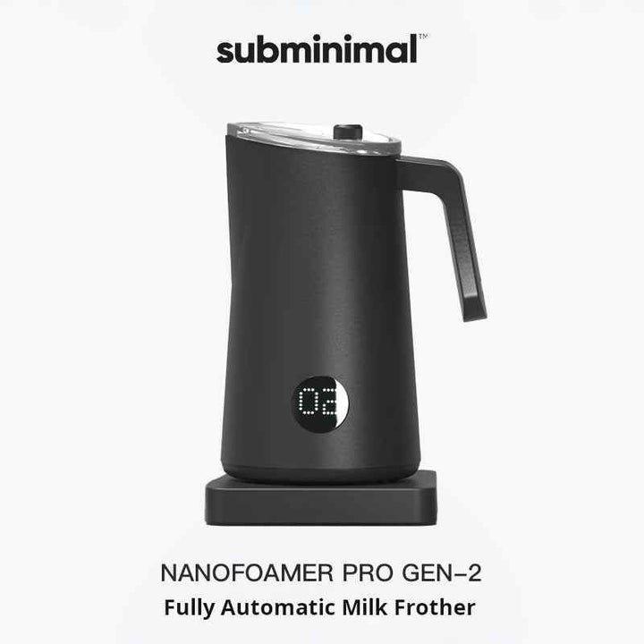 مكثف ومسخن الحليب الجيل الثاني من Subminimal بتصميم أنيق وميزات حديثة لتسخين الحليب وتكثيف الرغوة بلمسة زر، مثالي لعشاق القهوة.