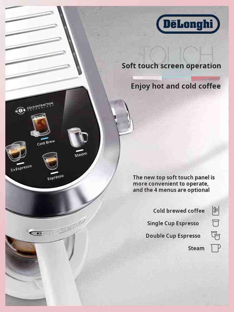 ماكينة DeLonghi لتحضير Espresso و Cold Brew بتصميم أنيق.
