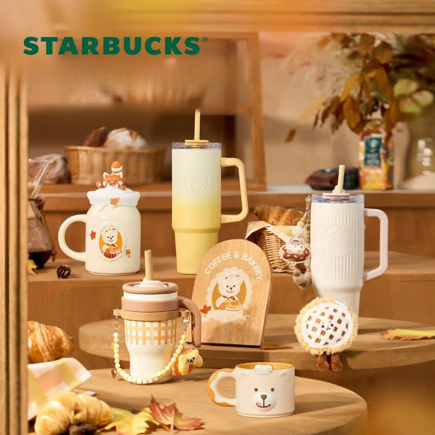 مجموعة Starbucks Fall Collection بتصاميم الدب والألوان الخريفية.