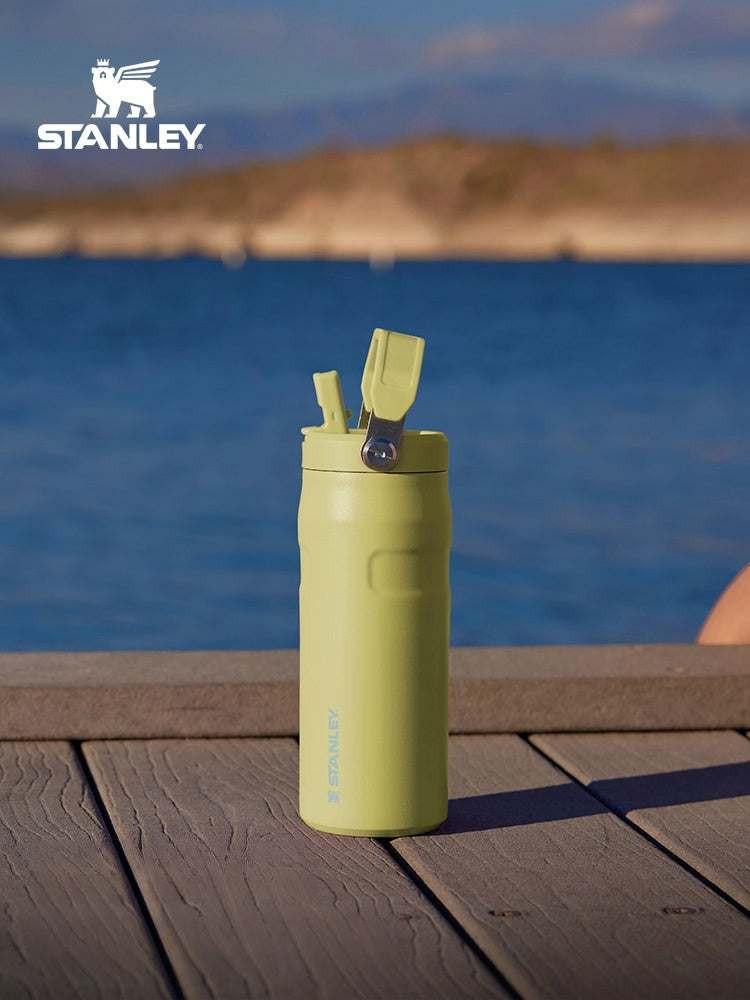 Stanley high-value fashion carrying cup.