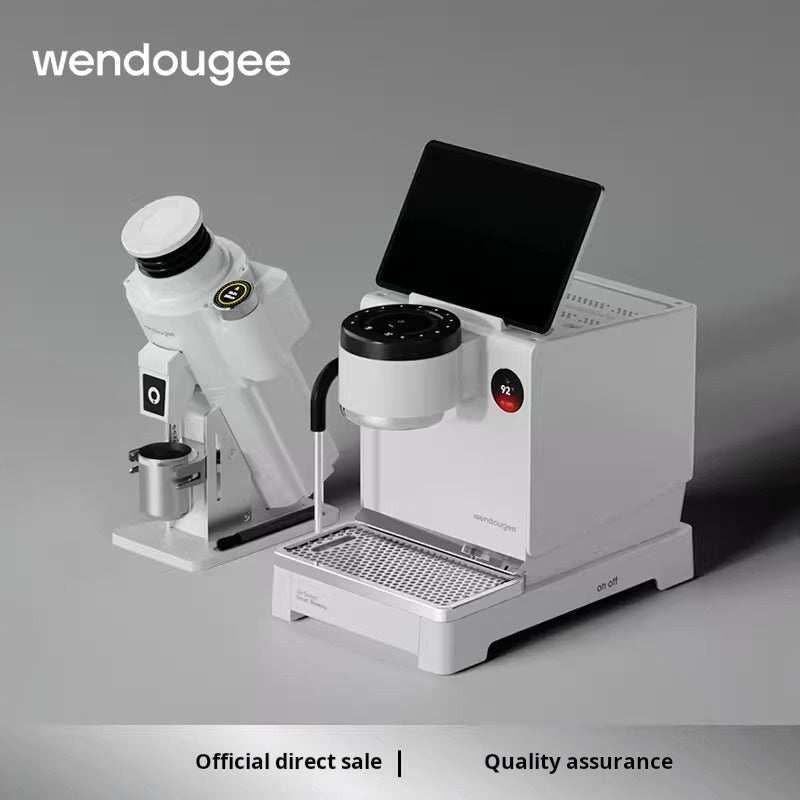 ماكينة Espresso احترافية بنظام Double Boiler وتحكم PID ذكي.