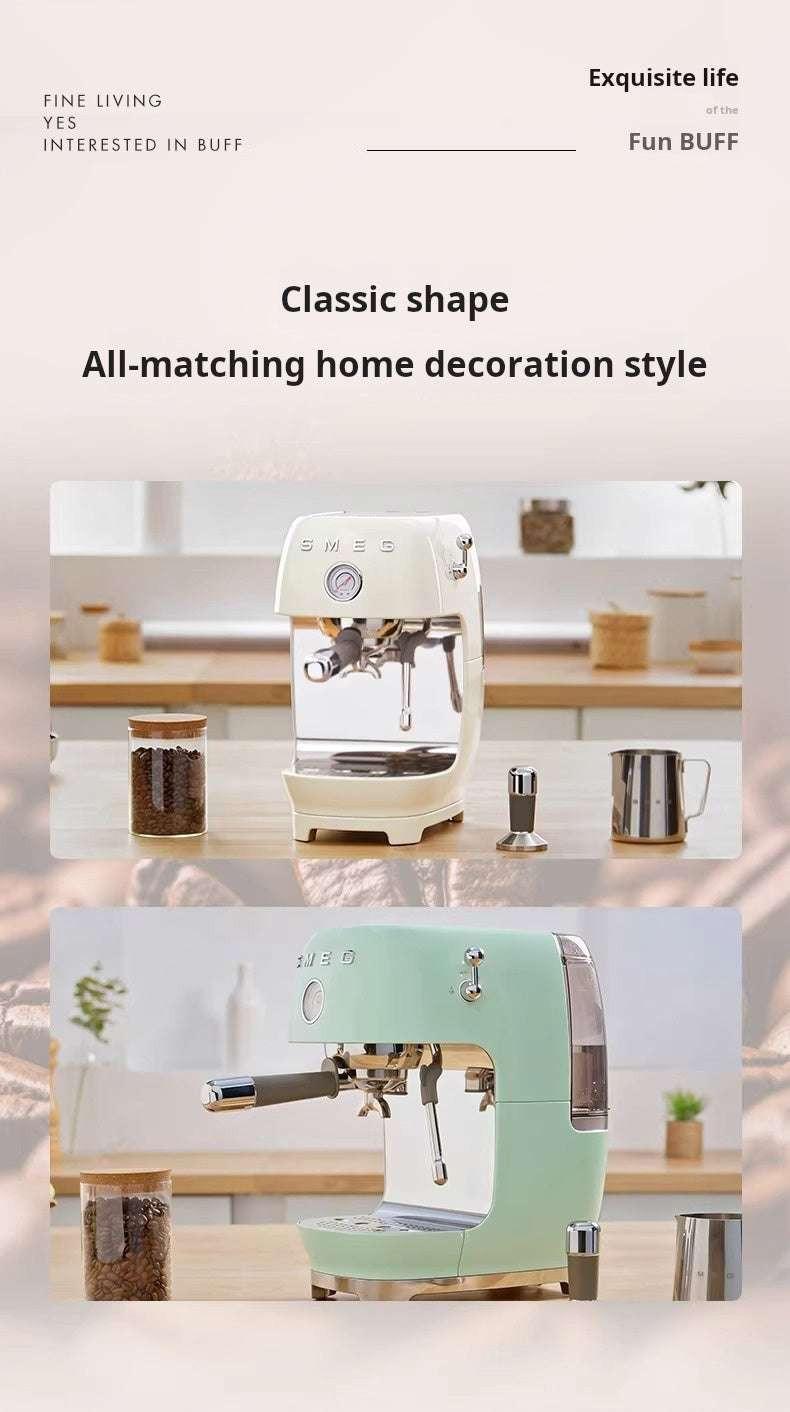 ماكينة Espresso من Smeg موديل ECF03 بخاصية Cold Extraction.