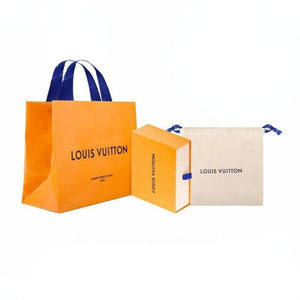 قلادة Louis Vuitton ذهبية بطبقتين وتصميم Monogram Flowers.