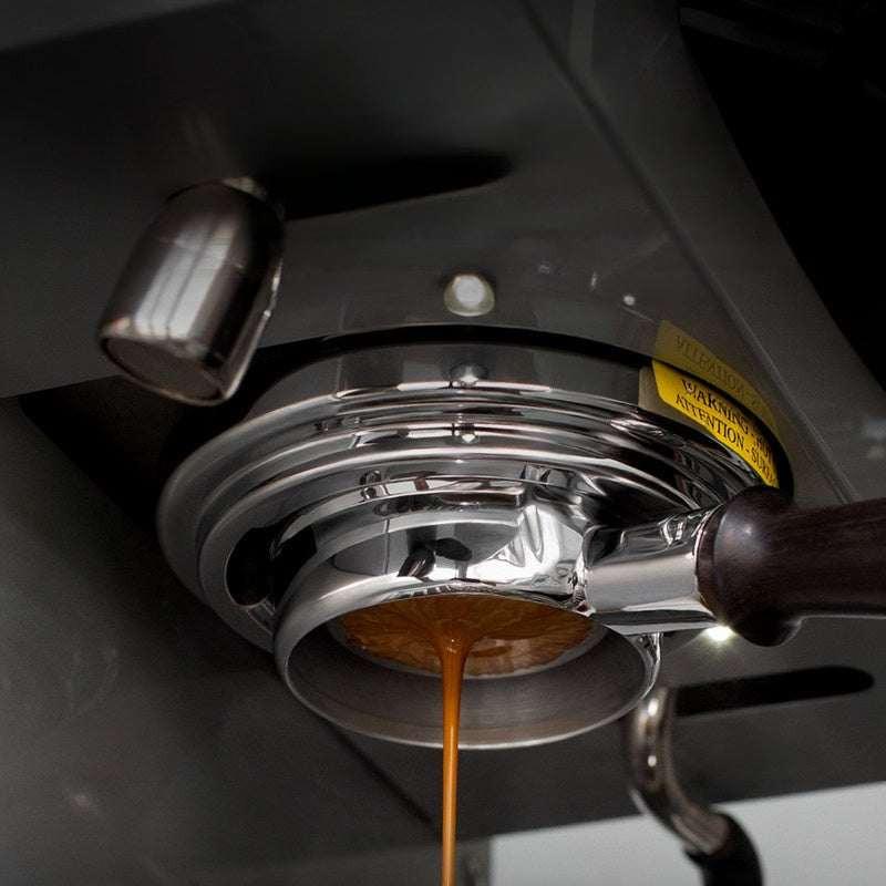 بورتافلتر Bottomless بمقبض خشب طبيعي لمكائن La Marzocco.