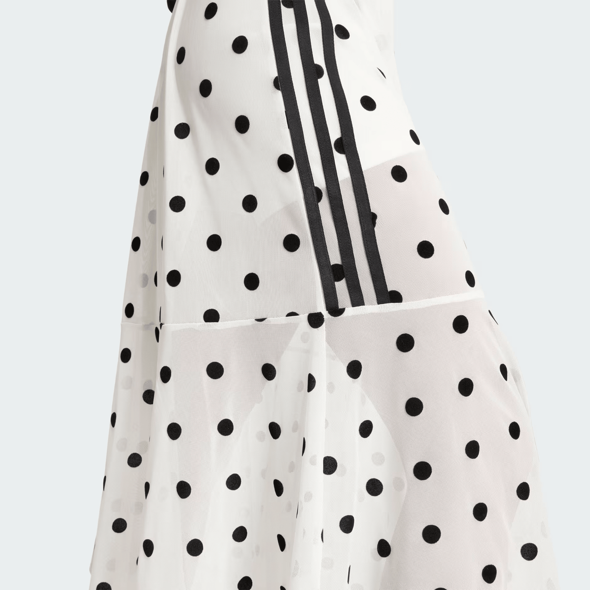 تنورة Adidas بنقشة Polka Dot أبيض وأسود نسائية - رفعة